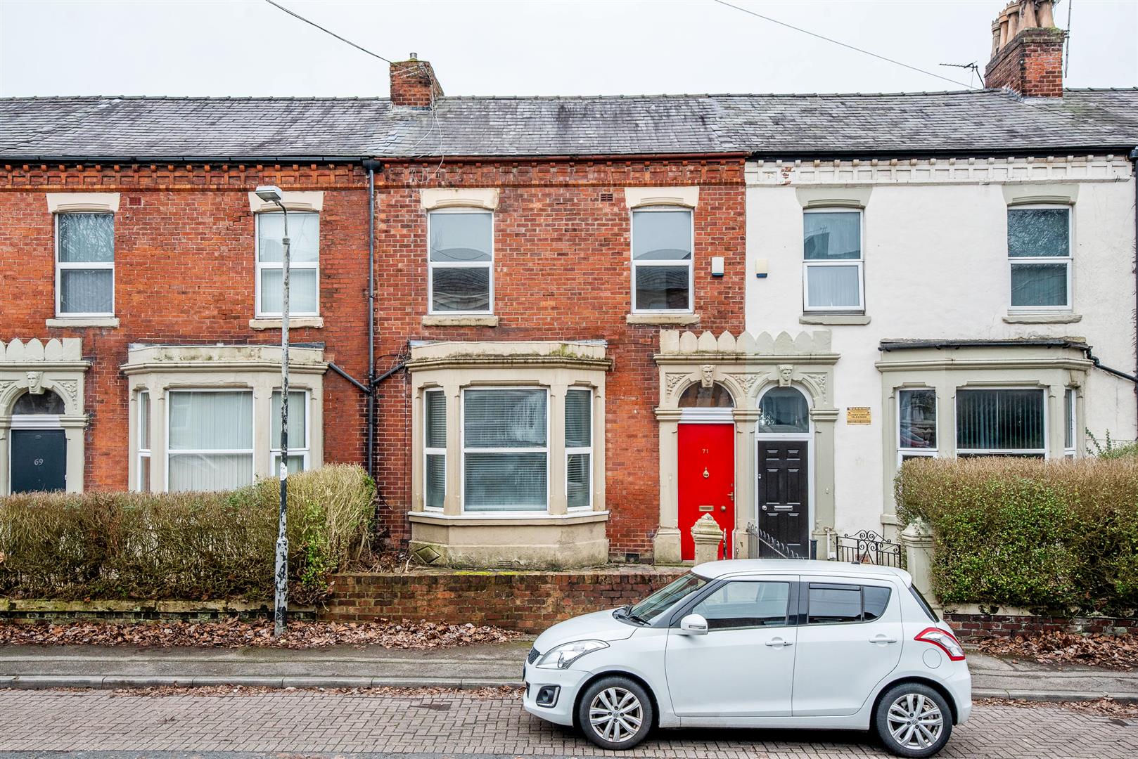 6 bed property in Brackenbury Road, Preston